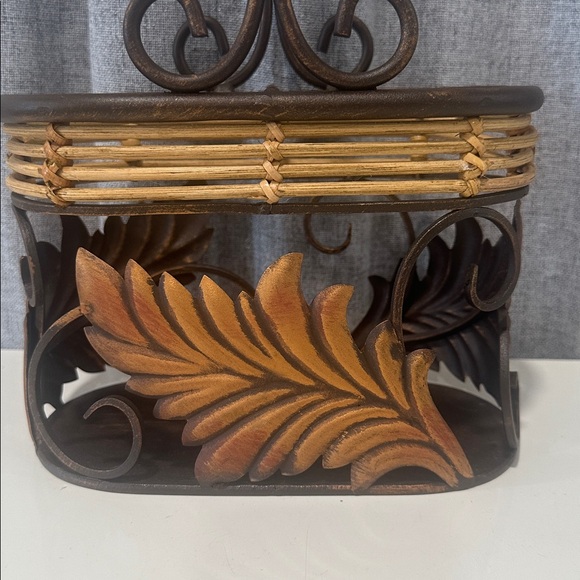Wicker and Metal Basket with Leaf Design. - Picture 2 of 7